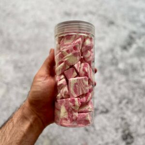 بستنی خشک وانیل توت فرنگی